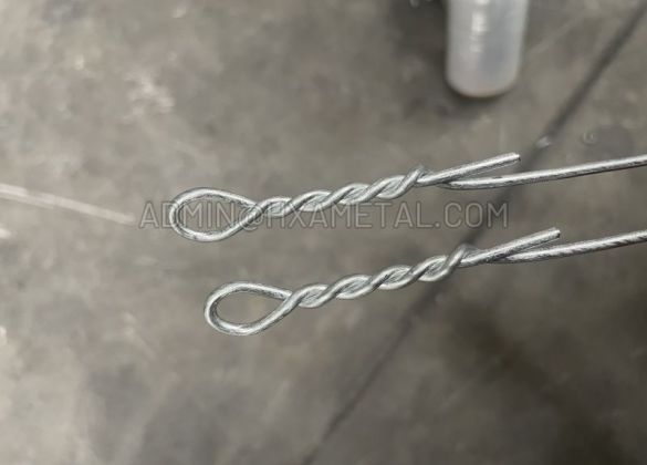 Single loop baling ties